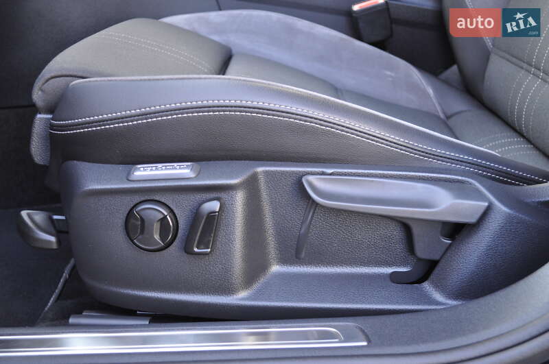 Универсал Volkswagen Passat Alltrack 2022 в Киеве