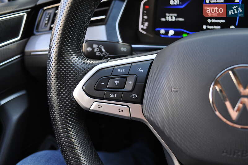 Универсал Volkswagen Passat Alltrack 2022 в Киеве