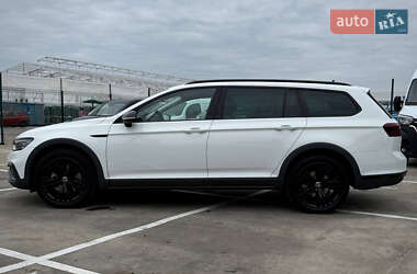 Универсал Volkswagen Passat Alltrack 2021 в 