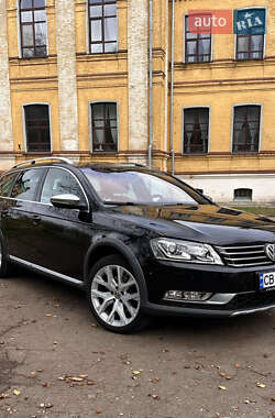 Универсал Volkswagen Passat Alltrack 2012 в 