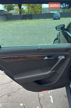 Универсал Volkswagen Passat Alltrack 2012 в 