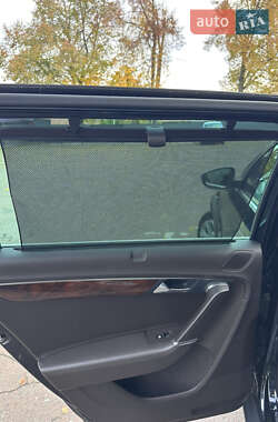 Универсал Volkswagen Passat Alltrack 2012 в 