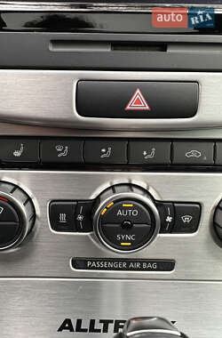 Универсал Volkswagen Passat Alltrack 2012 в 