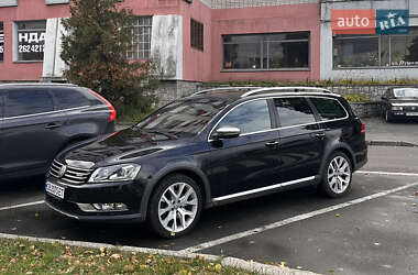 Универсал Volkswagen Passat Alltrack 2012 в 