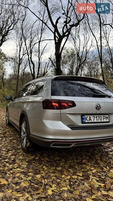 Універсал Volkswagen Passat Alltrack 2019 в Києві