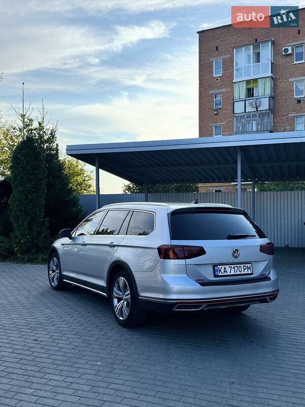 Універсал Volkswagen Passat Alltrack 2019 в Києві
