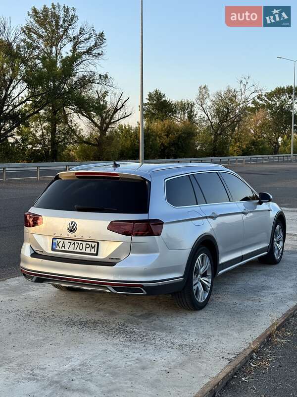 Універсал Volkswagen Passat Alltrack 2019 в Києві