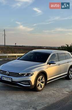 Универсал Volkswagen Passat Alltrack 2019 в Киеве