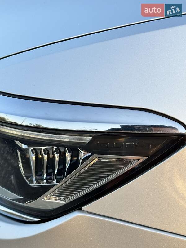 Універсал Volkswagen Passat Alltrack 2019 в Києві