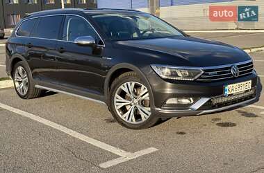 Универсал Volkswagen Passat Alltrack 2018 в Киеве