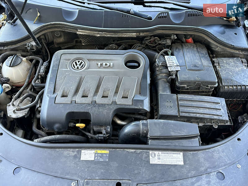 Универсал Volkswagen Passat Alltrack 2013 в Дрогобыче