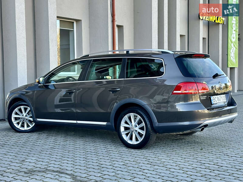 Универсал Volkswagen Passat Alltrack 2013 в Дрогобыче