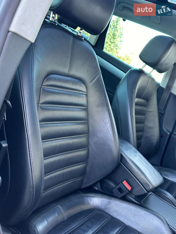 Универсал Volkswagen Passat Alltrack 2013 в Дрогобыче