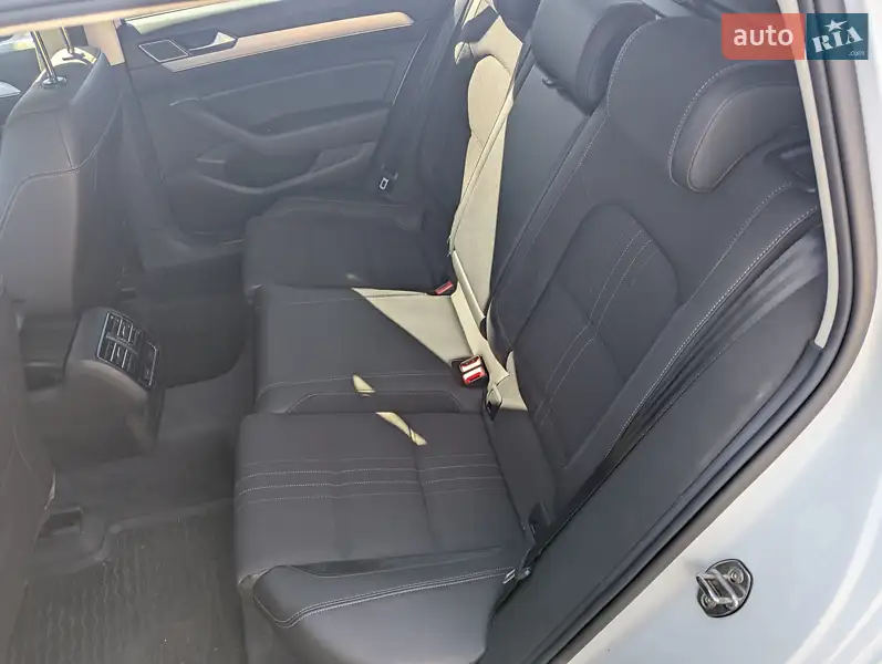 Volkswagen Passat Alltrack 2017 VIN WVWZZZ3CZJE043864 фото оголошення 24 з 76