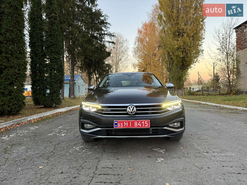 Універсал Volkswagen Passat Alltrack 2019 в Рівному