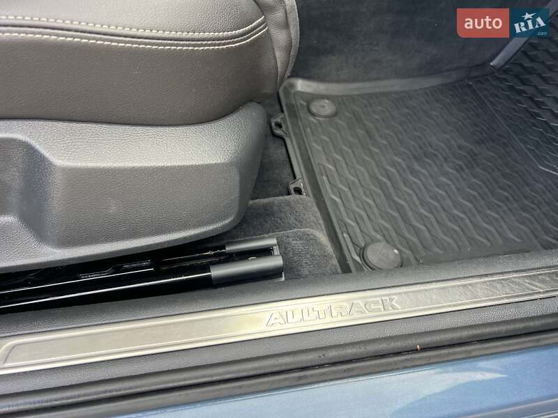 Универсал Volkswagen Passat Alltrack 2017 в Дубно