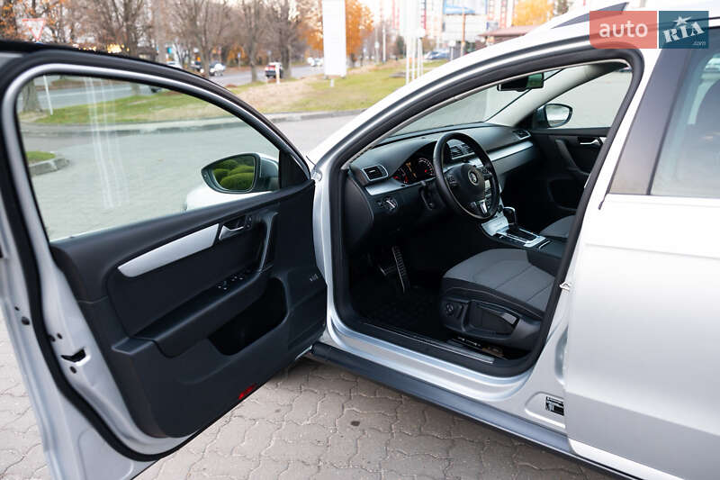 Универсал Volkswagen Passat Alltrack 2014 в Луцке