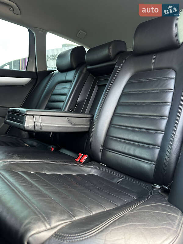 Универсал Volkswagen Passat Alltrack 2012 в Киеве