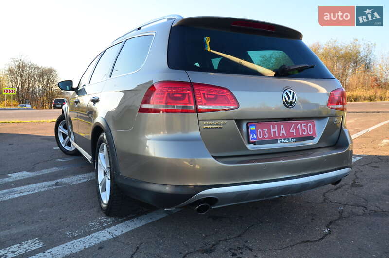 Универсал Volkswagen Passat Alltrack 2014 в Дрогобыче