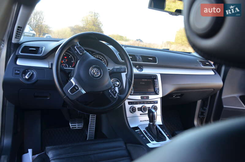 Универсал Volkswagen Passat Alltrack 2014 в Дрогобыче