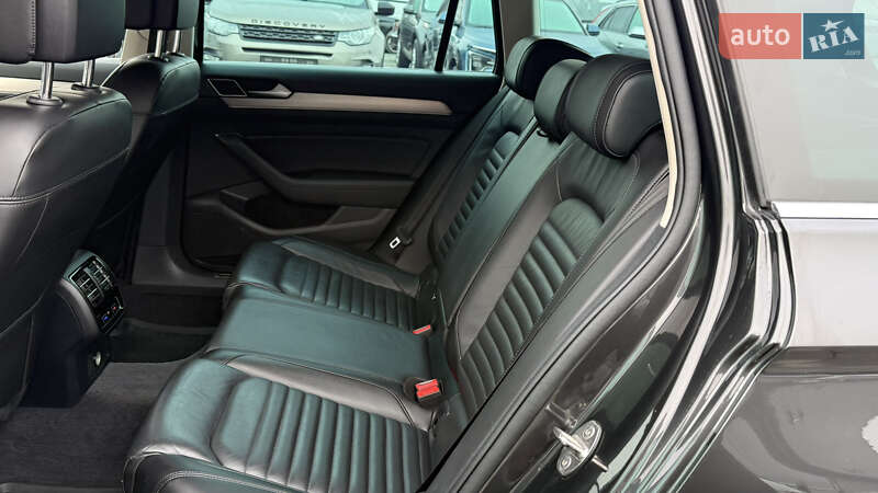 Універсал Volkswagen Passat Alltrack 2017 в Львові