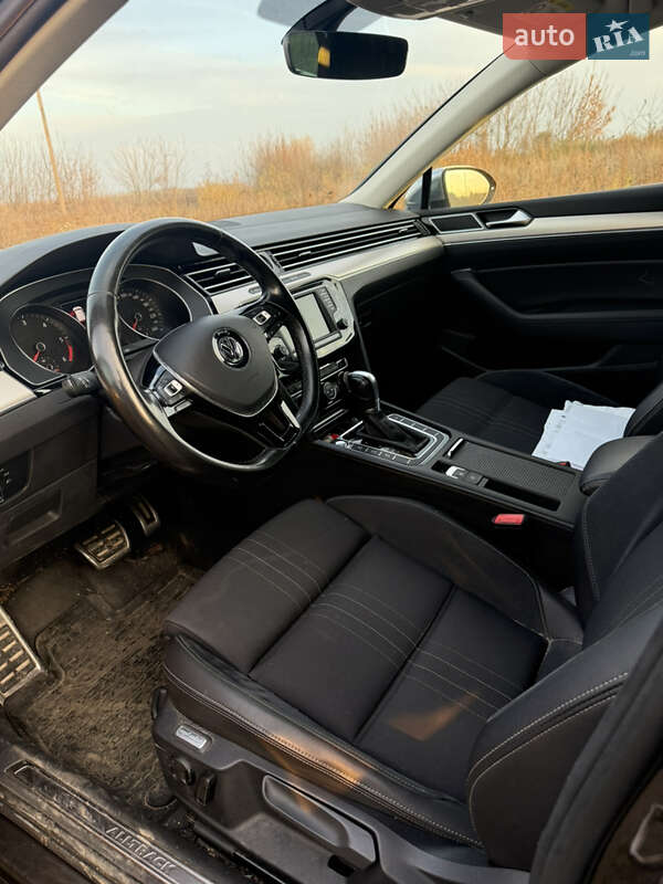 Универсал Volkswagen Passat Alltrack 2016 в Луцке