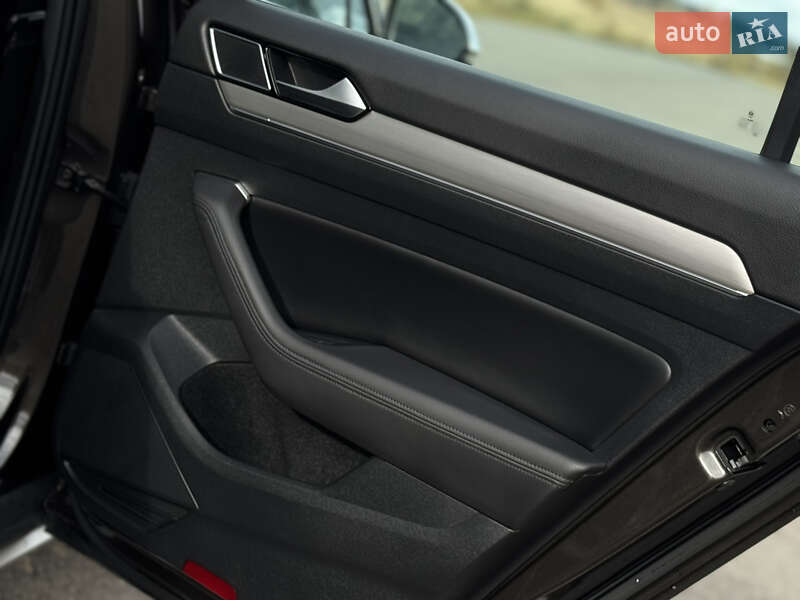 Универсал Volkswagen Passat Alltrack 2018 в Львове