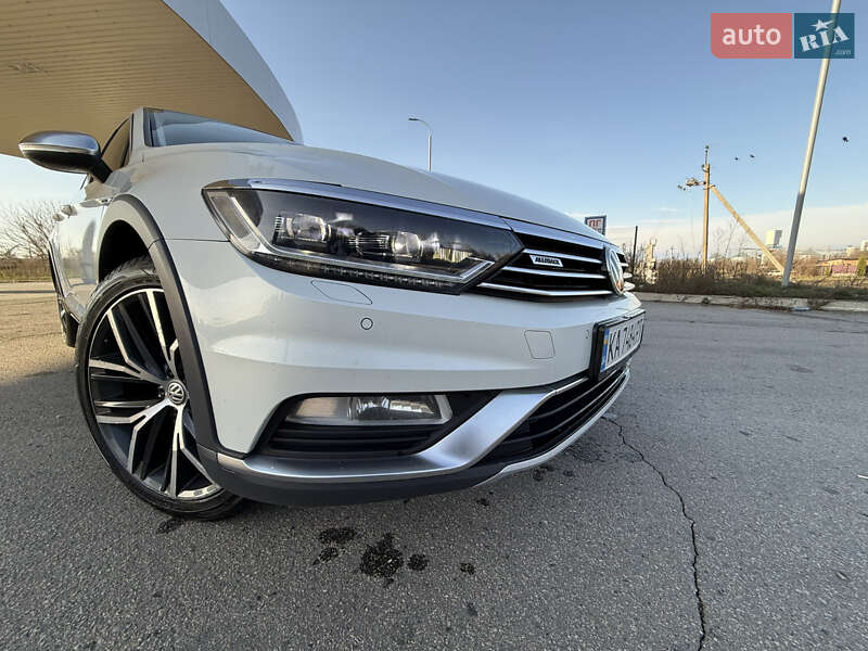 Универсал Volkswagen Passat Alltrack 2016 в Миргороде