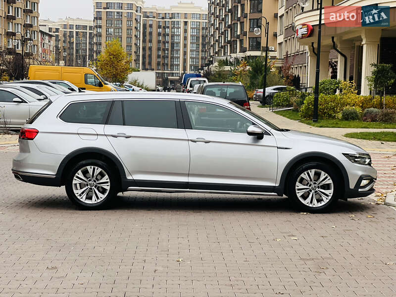Универсал Volkswagen Passat Alltrack 2020 в Киеве фото 19 Универсал Volkswagen Passat Alltrack 2020 в Киеве