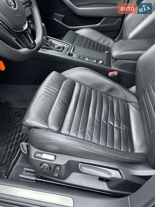 Универсал Volkswagen Passat Alltrack 2018 в Харькове фото 33 Универсал Volkswagen Passat Alltrack 2018 в Харькове