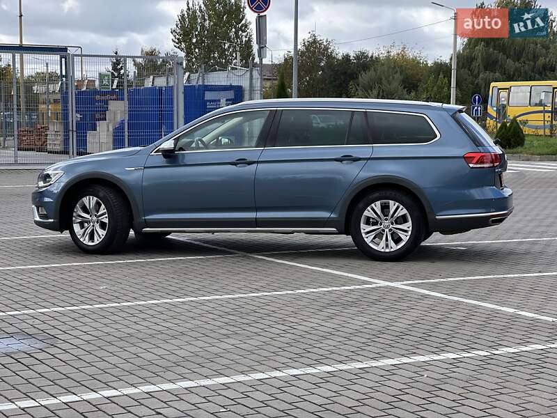 Универсал Volkswagen Passat Alltrack 2017 в Дубно