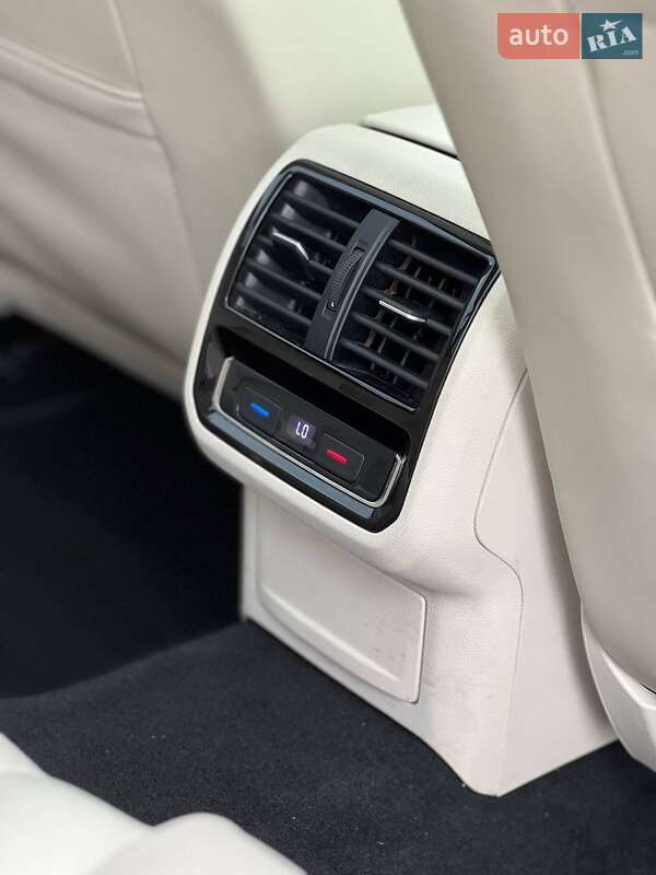 Универсал Volkswagen Passat Alltrack 2019 в Коломые фото 44 Универсал Volkswagen Passat Alltrack 2019 в Коломые