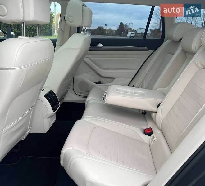Универсал Volkswagen Passat Alltrack 2019 в Коломые фото 58 Универсал Volkswagen Passat Alltrack 2019 в Коломые