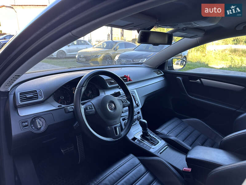 Универсал Volkswagen Passat Alltrack 2014 в Львове