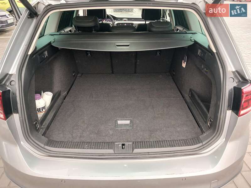 Универсал Volkswagen Passat Alltrack 2021 в Львове фото 12 Универсал Volkswagen Passat Alltrack 2021 в Львове