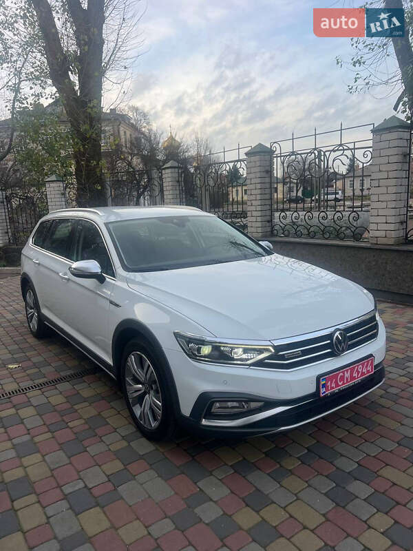 Универсал Volkswagen Passat Alltrack 2022 в Черкассах