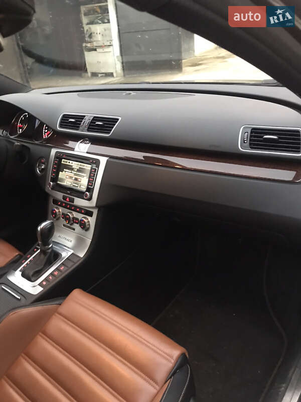 Універсал Volkswagen Passat Alltrack 2013 в Долині