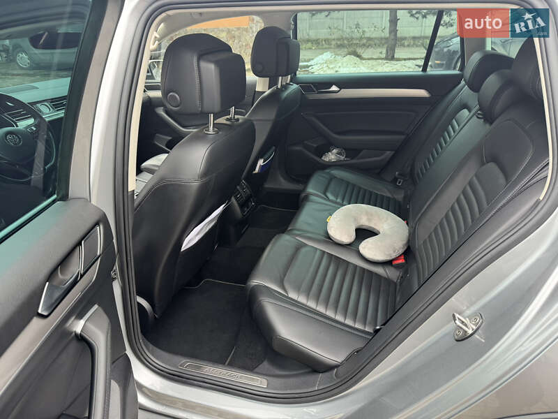Універсал Volkswagen Passat Alltrack 2019 в Львові фото 19 Універсал Volkswagen Passat Alltrack 2019 в Львові