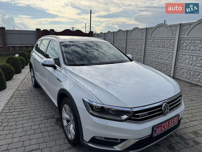Универсал Volkswagen Passat Alltrack 2018 в Дубно