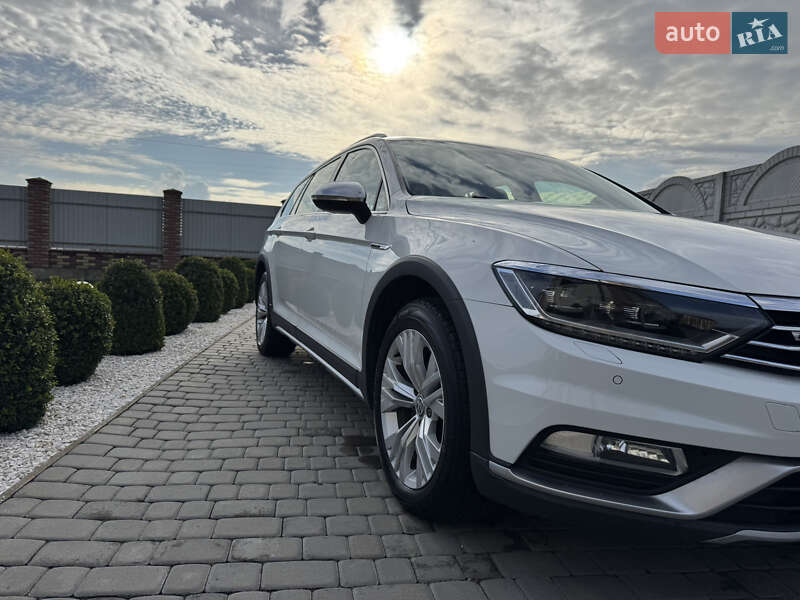Универсал Volkswagen Passat Alltrack 2018 в Дубно