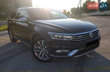 Универсал Volkswagen Passat Alltrack 2015 в Подволочиске