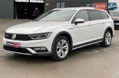 Универсал Volkswagen Passat Alltrack 2017 в Львове