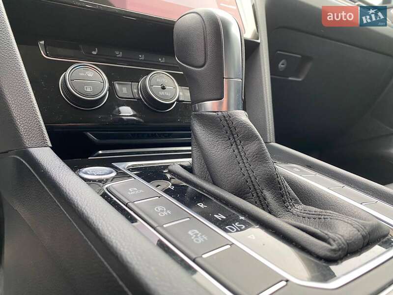 Универсал Volkswagen Passat Alltrack 2017 в Львове