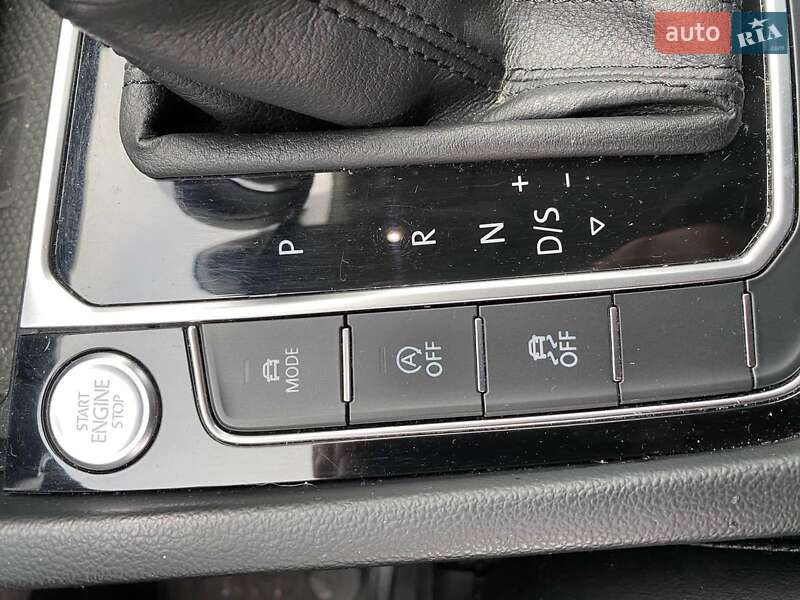 Универсал Volkswagen Passat Alltrack 2017 в Львове