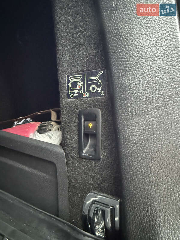 Універсал Volkswagen Passat Alltrack 2014 в Львові фото 14 Універсал Volkswagen Passat Alltrack 2014 в Львові