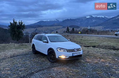 Універсал Volkswagen Passat Alltrack 2013 в Воловцю