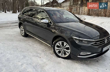 Универсал Volkswagen Passat Alltrack 2021 в Чернигове