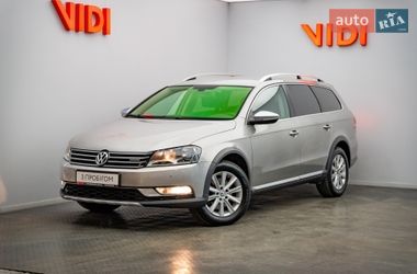 Универсал Volkswagen Passat Alltrack 2012 в Киеве