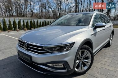 Универсал Volkswagen Passat Alltrack 2020 в Луцке