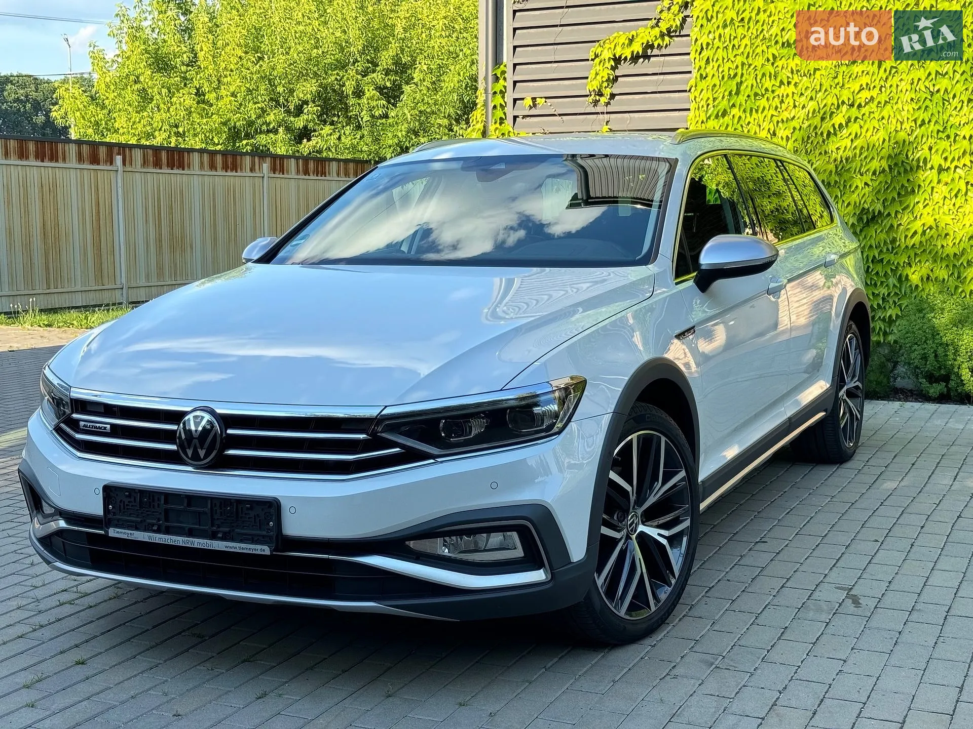 2022 Volkswagen Passat - мініатюра 2